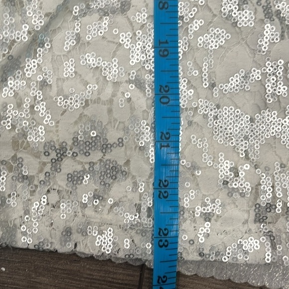 Banana Republic White Lace Silver Matte Sequins 3/4 Sleeve Blouse - Picture 12 of 14